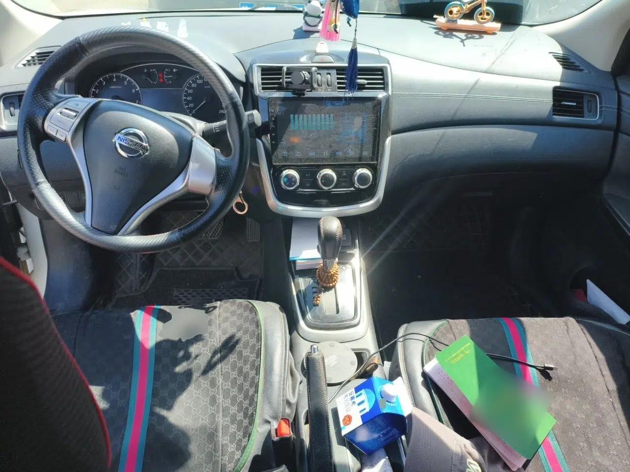 Nissan Tiida 2016 1.6L CVT Cool Dynamic Edition — миниатюра 10