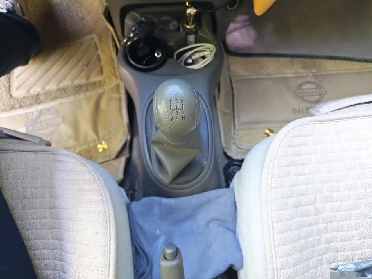 Nissan Sunny 2011 1.5XE Manual Comfort Edition — миниатюра 15