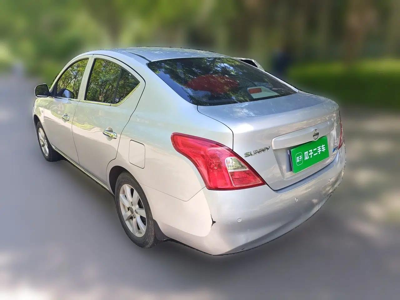 Nissan Sunny 2011 1.5XE Manual Comfort Edition — миниатюра 4
