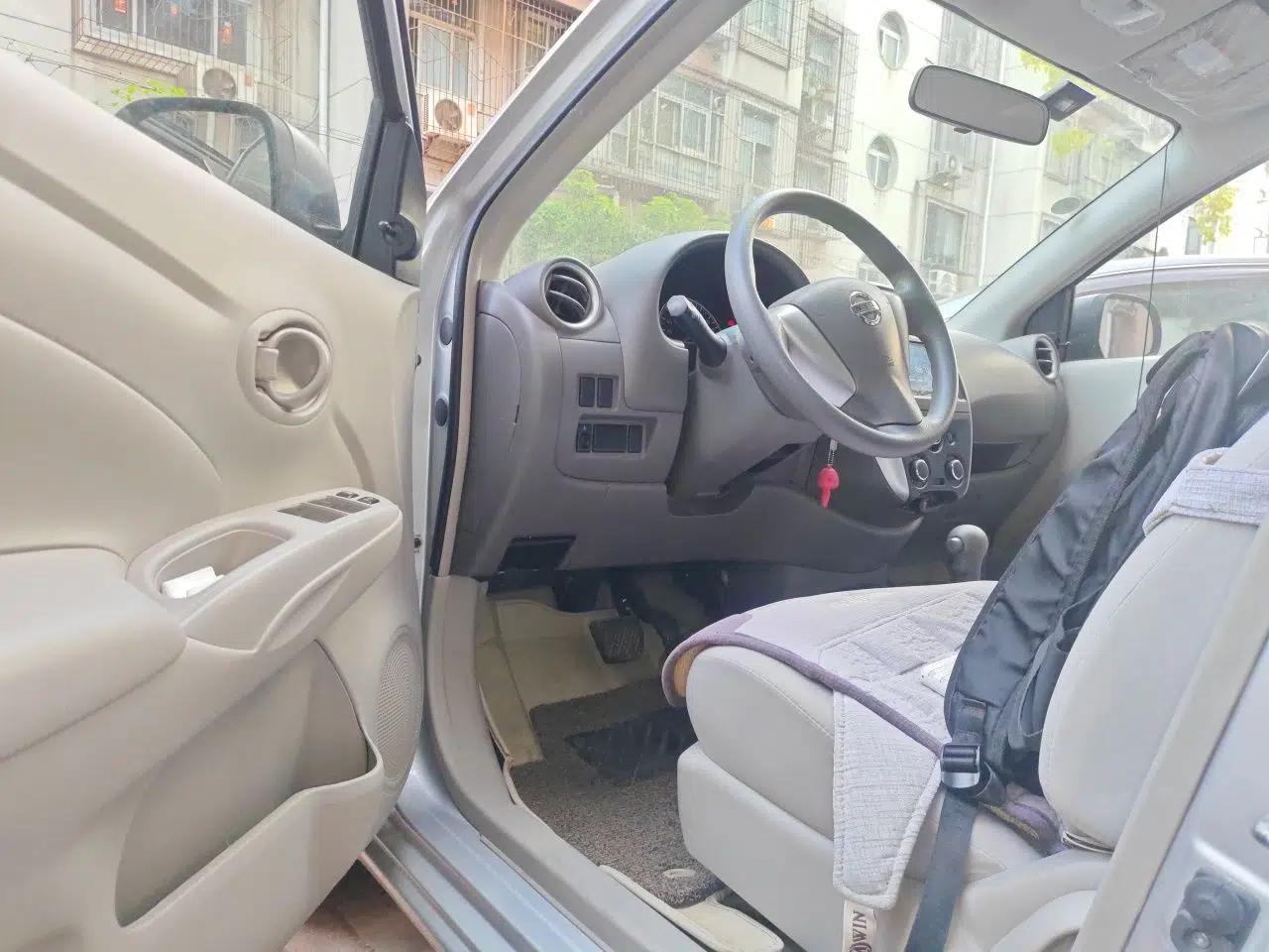 Nissan Sunny 2015 1.5XE CVT Comfort Edition — миниатюра 17