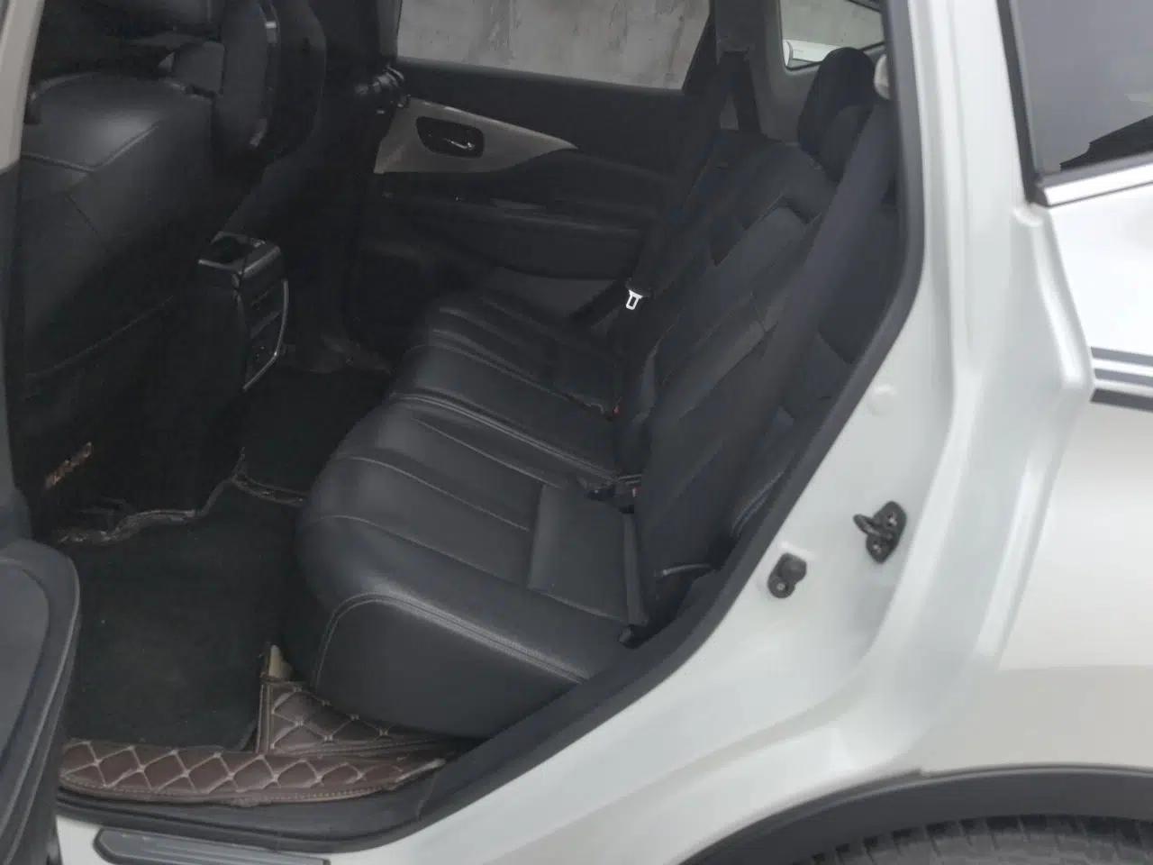 Nissan Murano 2017 2.5L XL Two-Wheel Drive Smart Edition — миниатюра 18