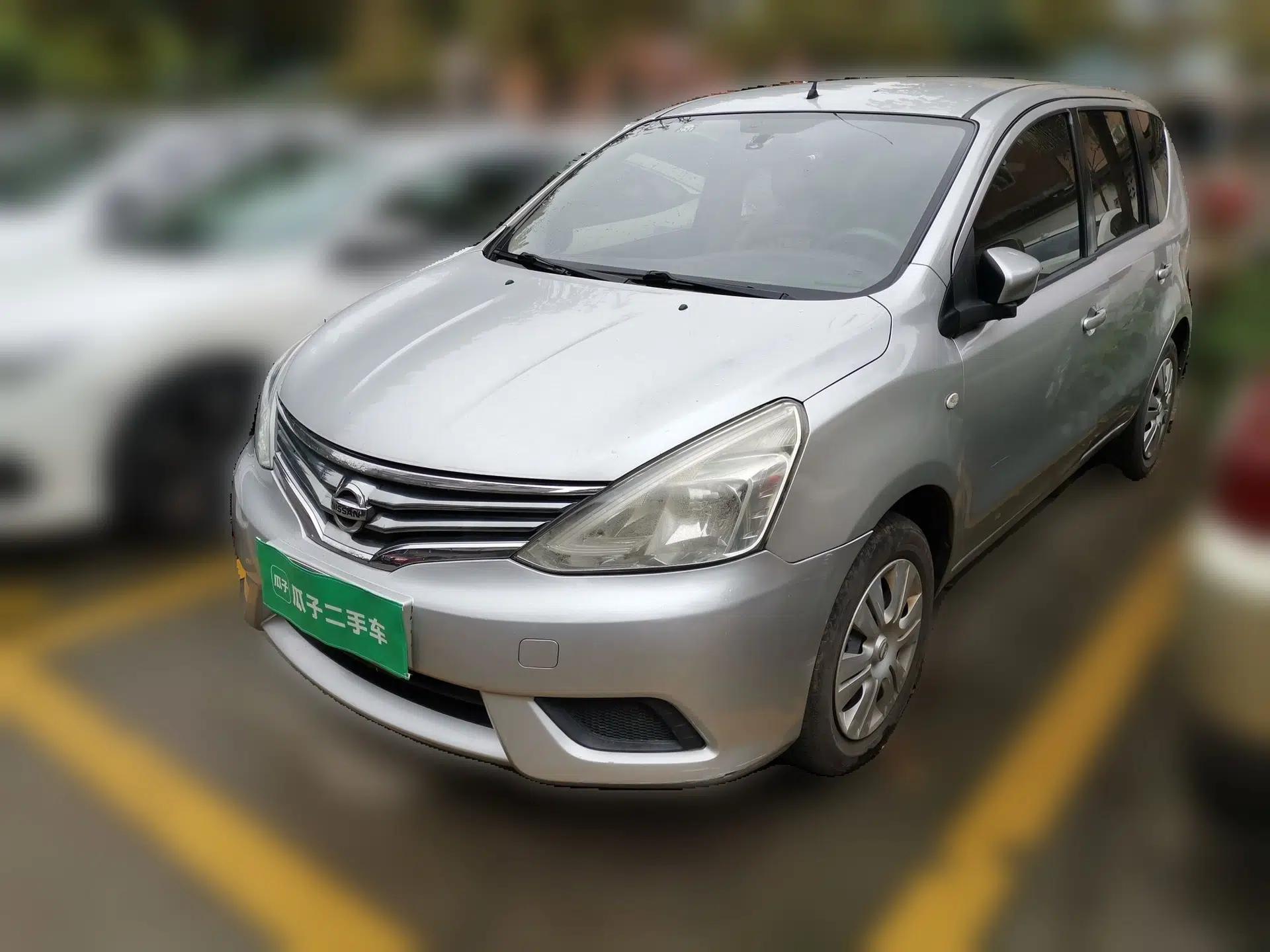 Nissan Livina 2015 1.6XE CVT Comfort Edition — миниатюра 1