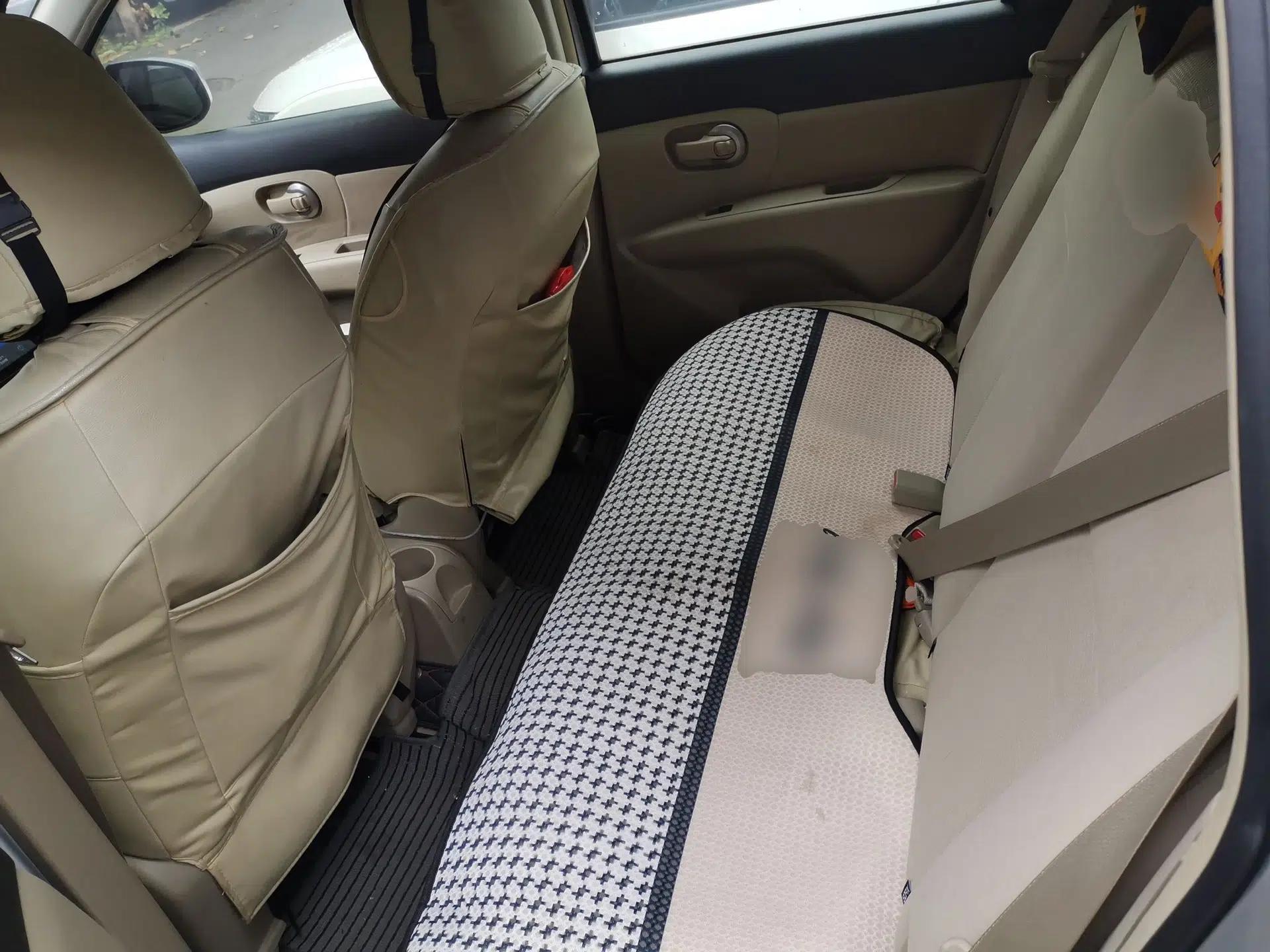 Nissan Livina 2015 1.6XE CVT Comfort Edition — миниатюра 18