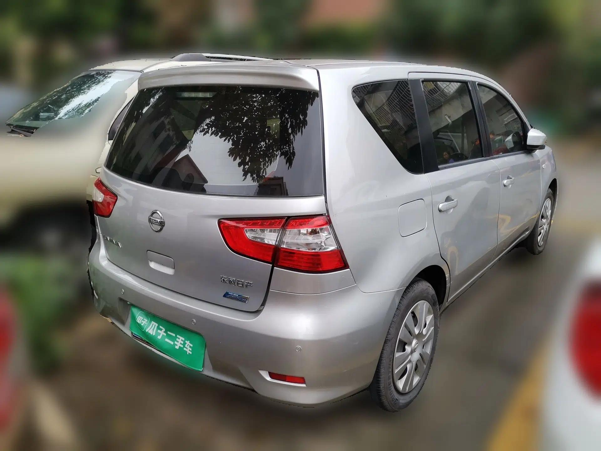 Nissan Livina 2015 1.6XE CVT Comfort Edition — миниатюра 6