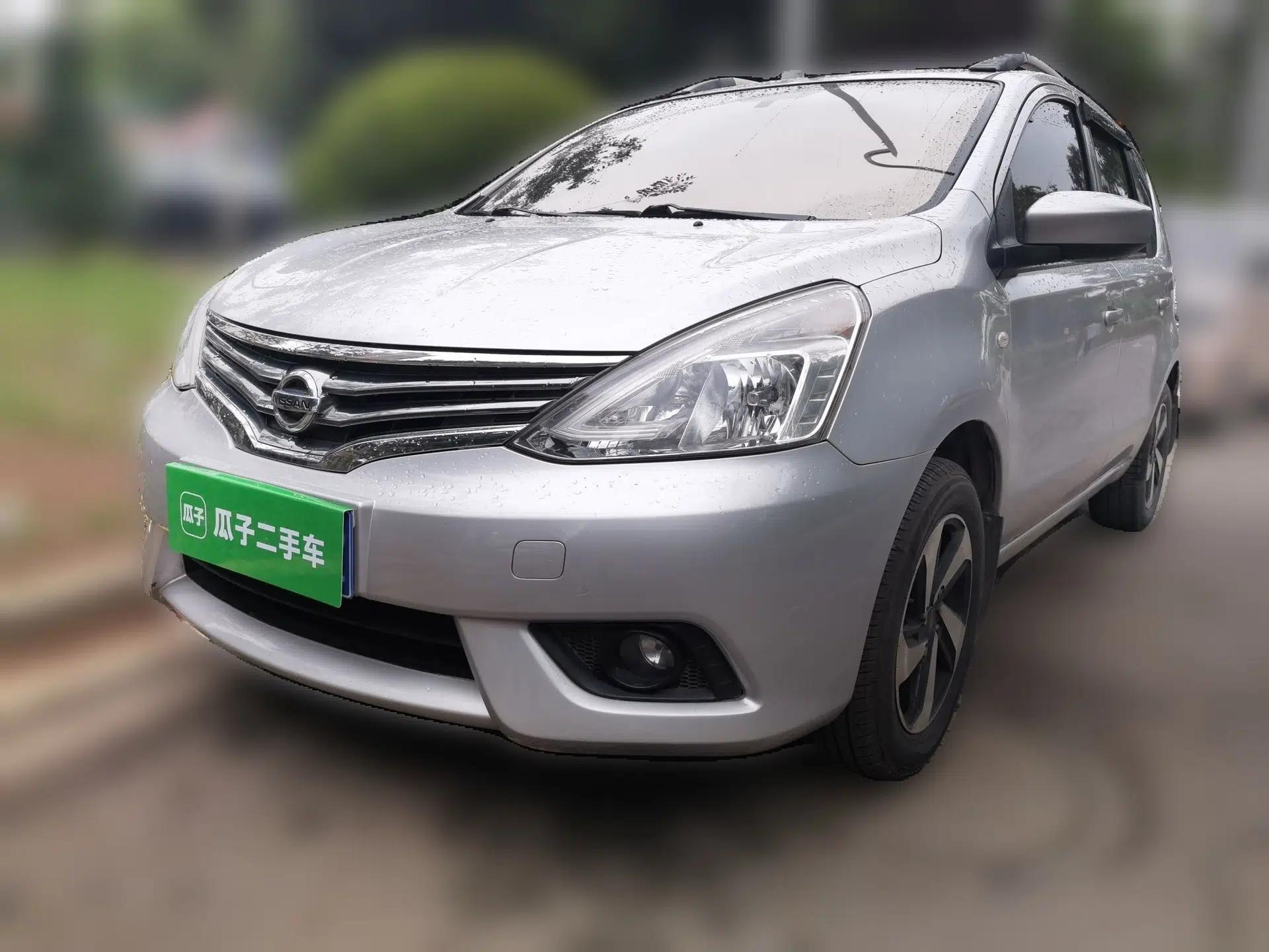 Nissan Livina 2013 1.6XE Manual Comfort Edition — миниатюра 1