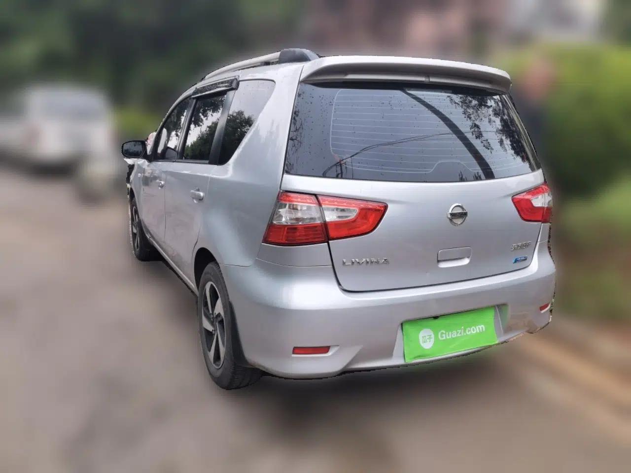 Nissan Livina 2013 1.6XE Manual Comfort Edition — миниатюра 4