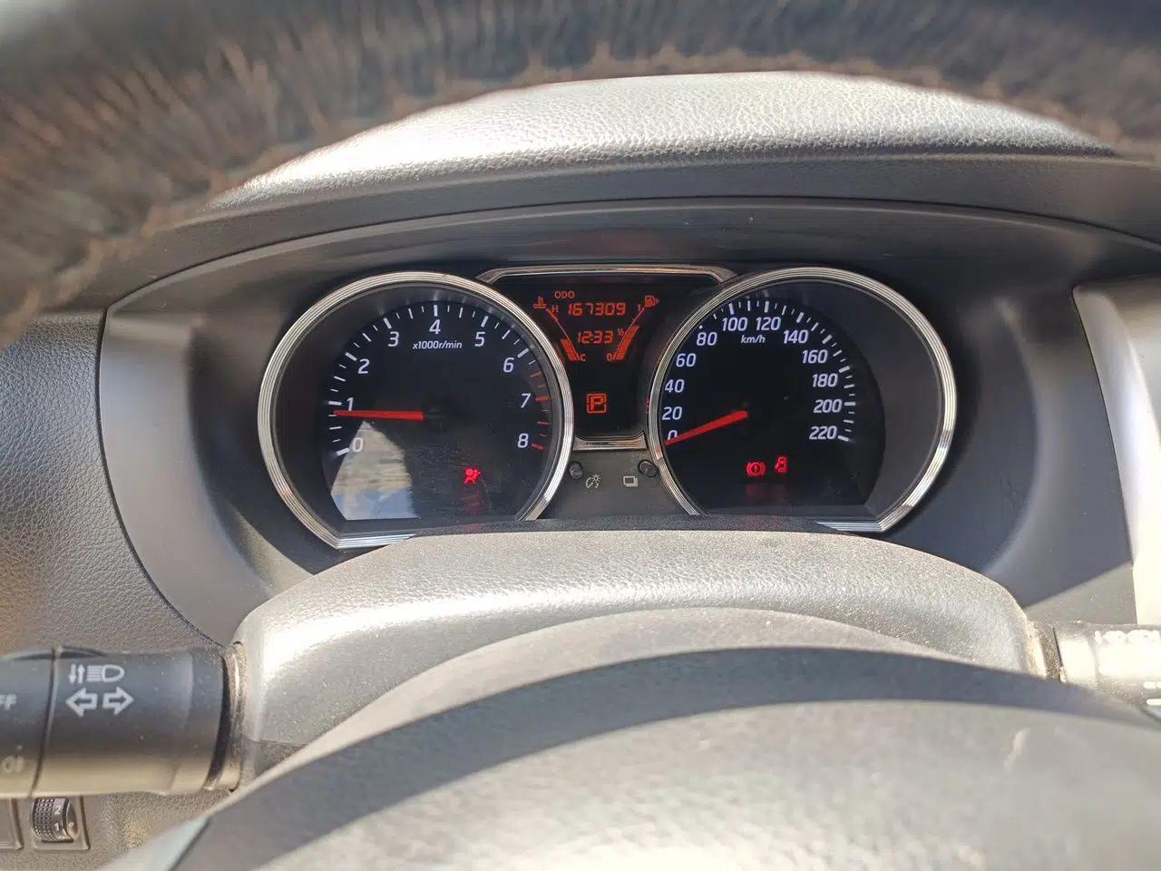 Nissan Livina 2013 JINRUI 1.6XV CVT Luxury Edition — миниатюра 12