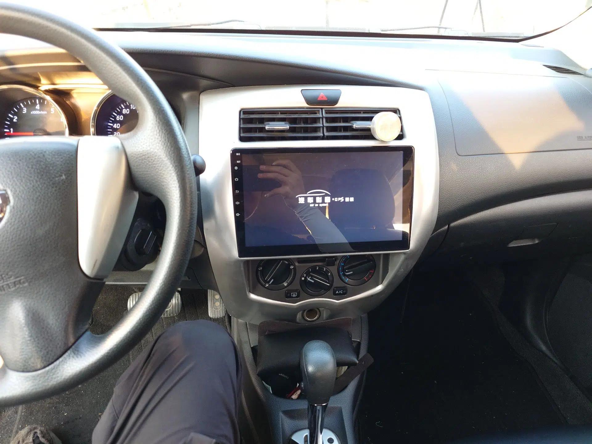 Nissan Livina 2013 JINRUI 1.6XV CVT Luxury Edition — миниатюра 14