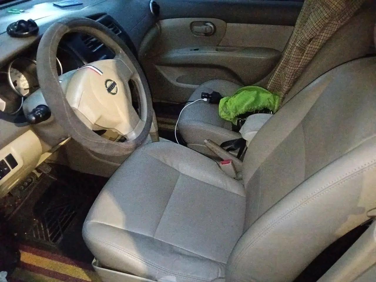 Nissan Livina 2010 Jingyue Edition 1.6L Automatic All-in-One Model — миниатюра 16