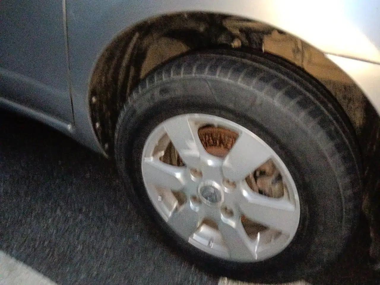 Nissan Livina 2010 Jingyue Edition 1.6L Automatic All-in-One Model — миниатюра 8