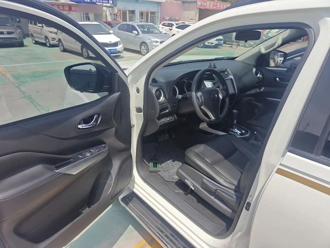 Nissan Terra 2020 2.5L XL Upper 4WD Automatic Four-Wheel Drive Luxury Edition — миниатюра 19