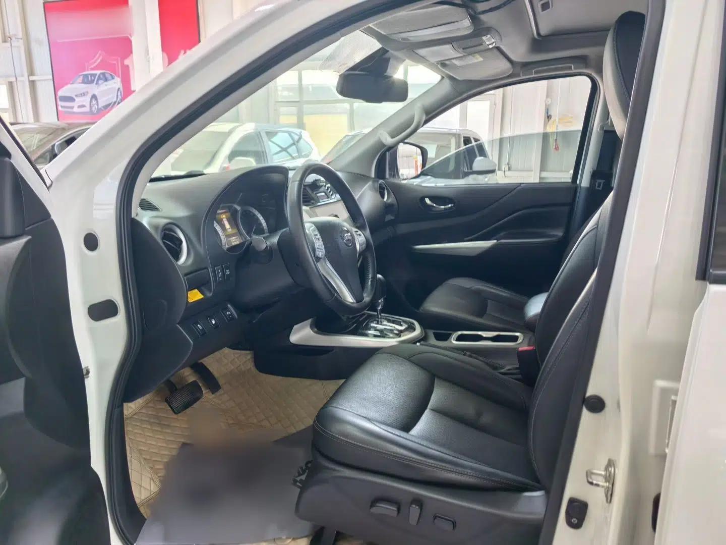 Nissan Terra 2020 2.5L XV 4WD Automatic Four-Wheel Drive Flagship Edition — миниатюра 12