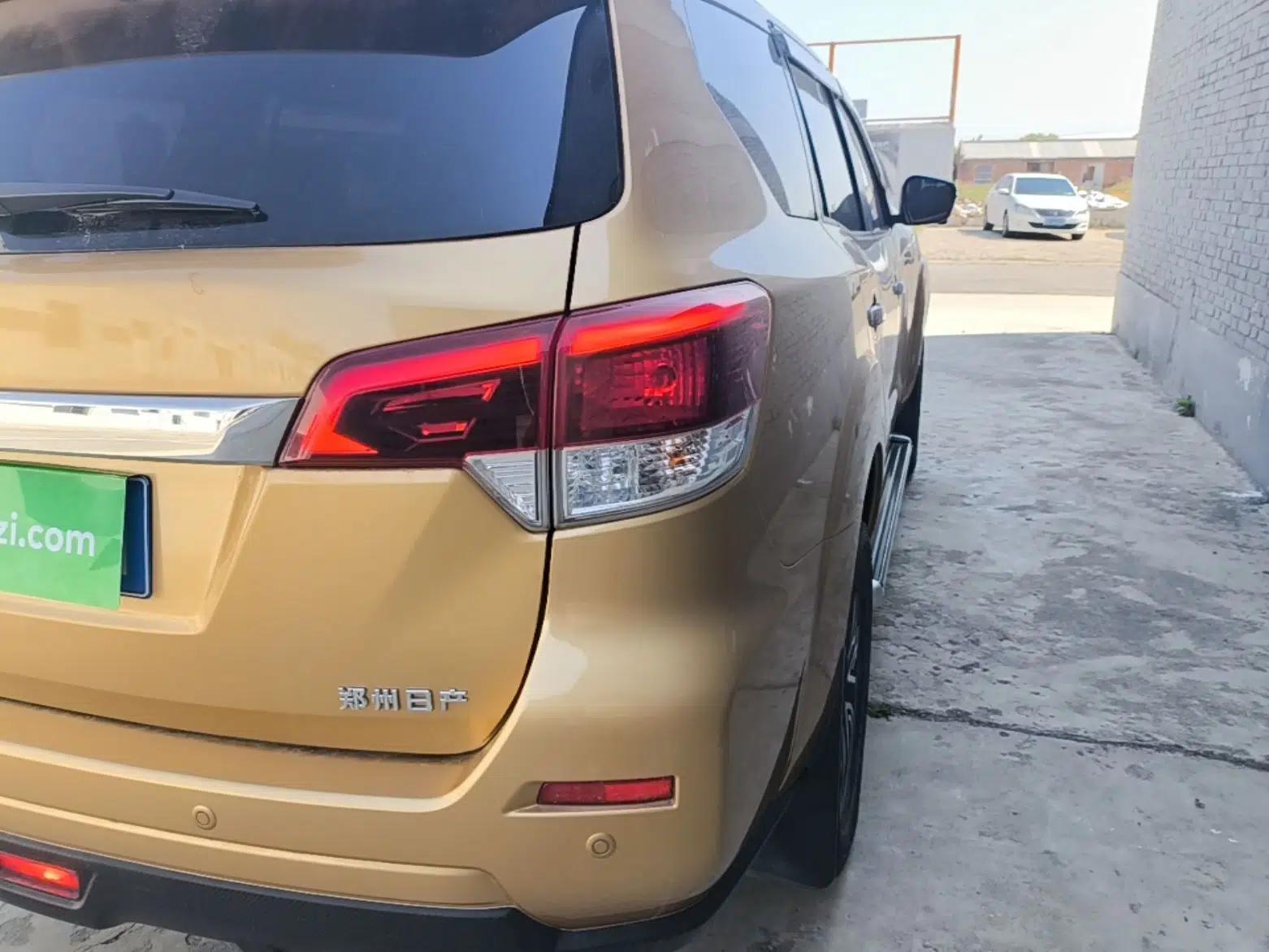 Nissan Terra 2018 2.5L Automatic 4x4 Flagship Edition — миниатюра 8