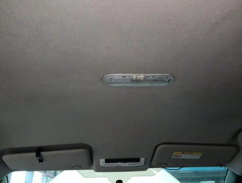 Nissan Kicks 2019 1.5L CVT Smart Connect Luxury Edition — миниатюра 13