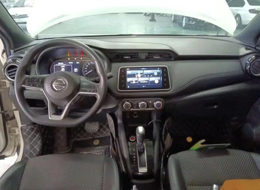 Nissan Kicks 2019 1.5L CVT Smart Connect Luxury Edition — миниатюра 8