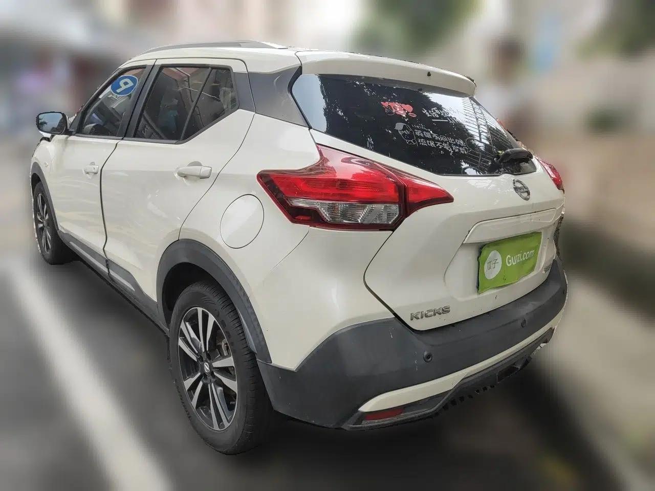 Nissan Kicks 2020 1.5L XL CVT Cool Enjoyment Edition — миниатюра 4