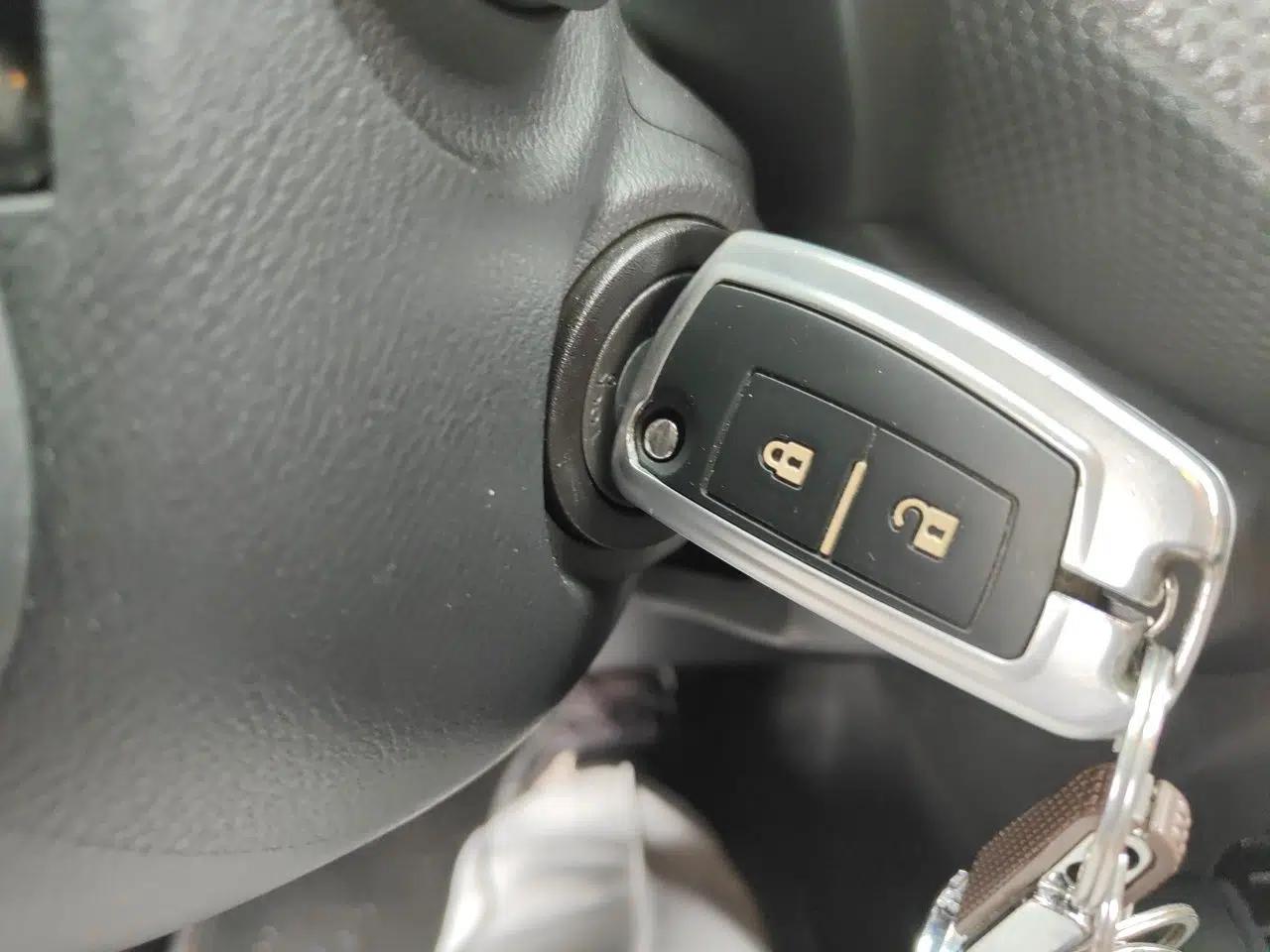 Nissan Kicks 2020 1.5L XL CVT Cool Enjoyment Edition — миниатюра 9