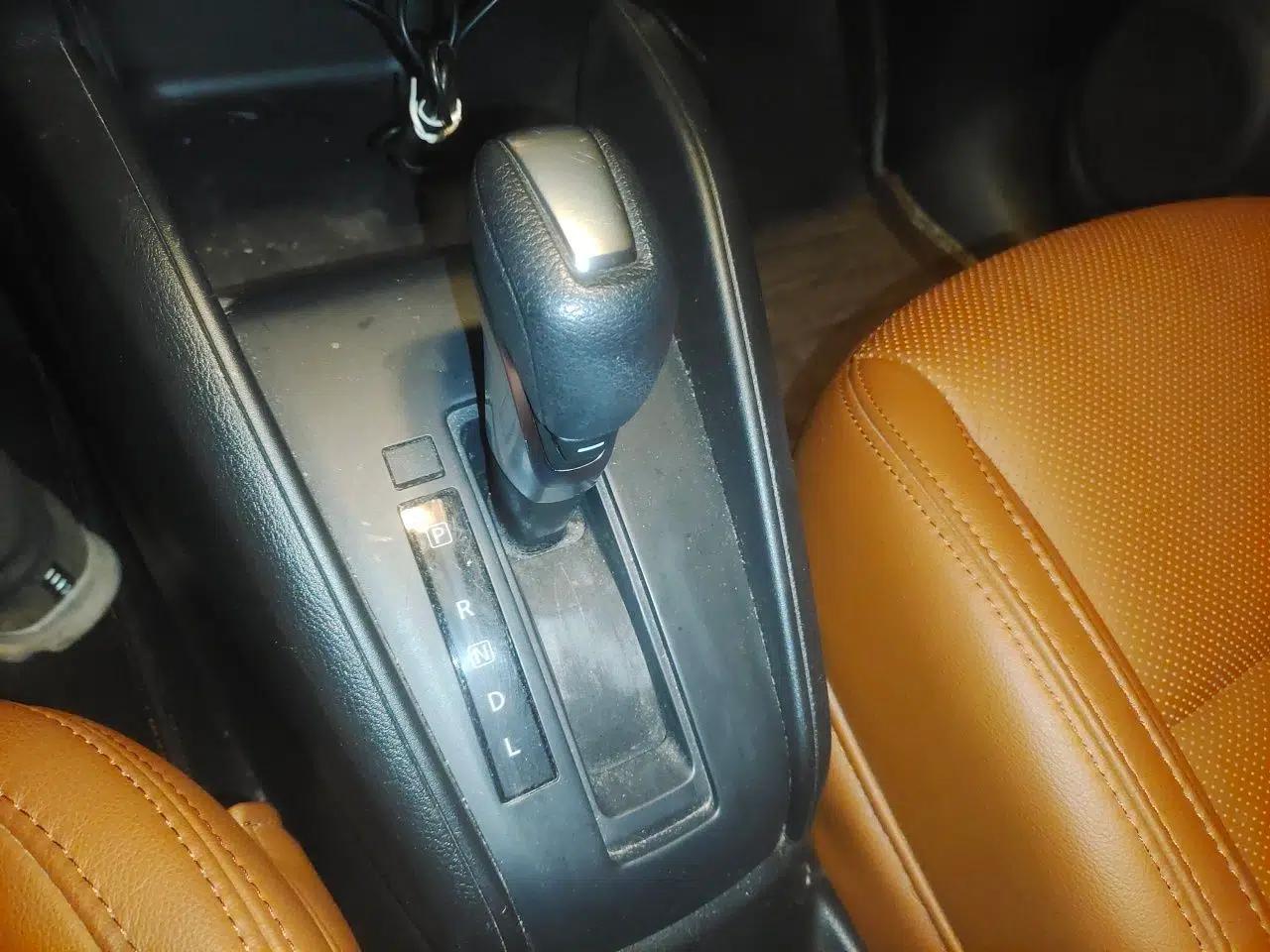 Nissan Kicks 2017 1.5L CVT Cool Enjoy Edition — миниатюра 15