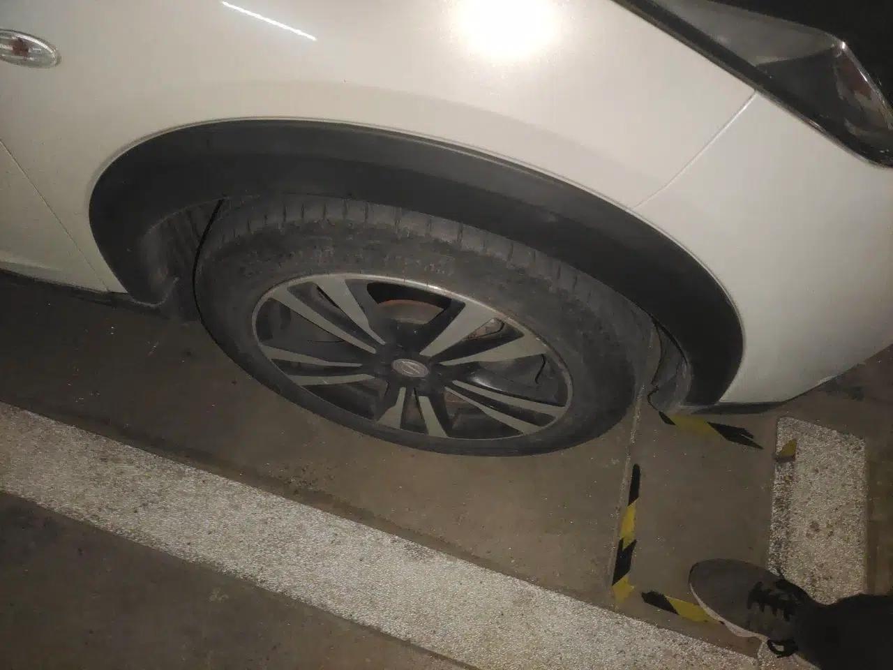 Nissan Kicks 2017 1.5L CVT Cool Enjoy Edition — миниатюра 8