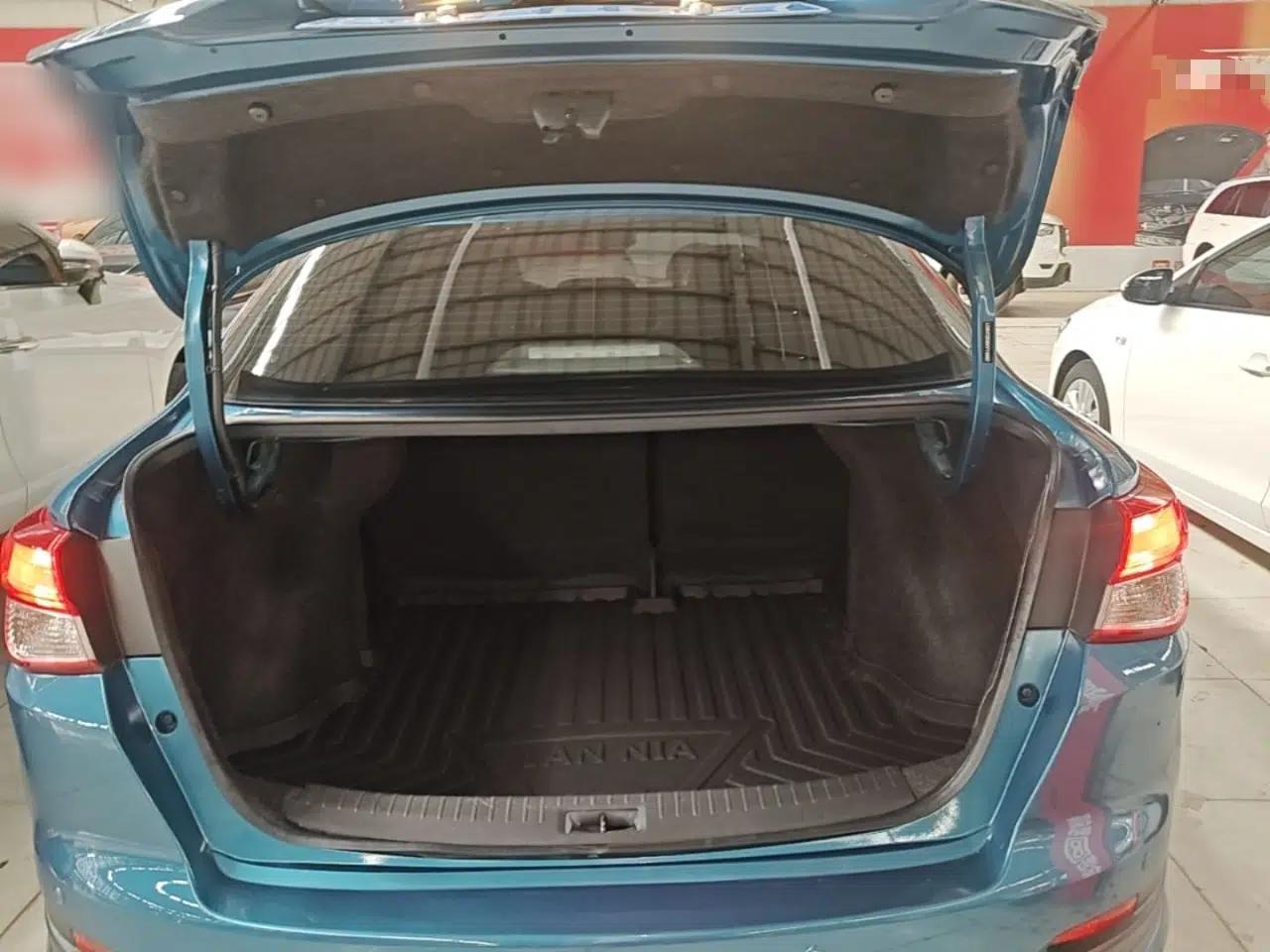 Nissan Lannia 2016 1.6L CVT High-Energy Version — миниатюра 22