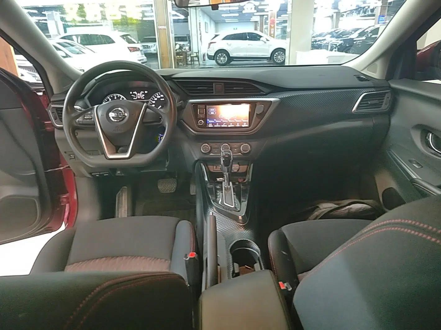 Nissan Lannia 2016 1.6L CVT Cool Edition — миниатюра 12