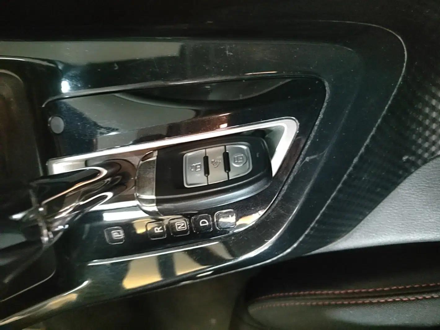 Nissan Lannia 2016 1.6L CVT Cool Edition — миниатюра 22