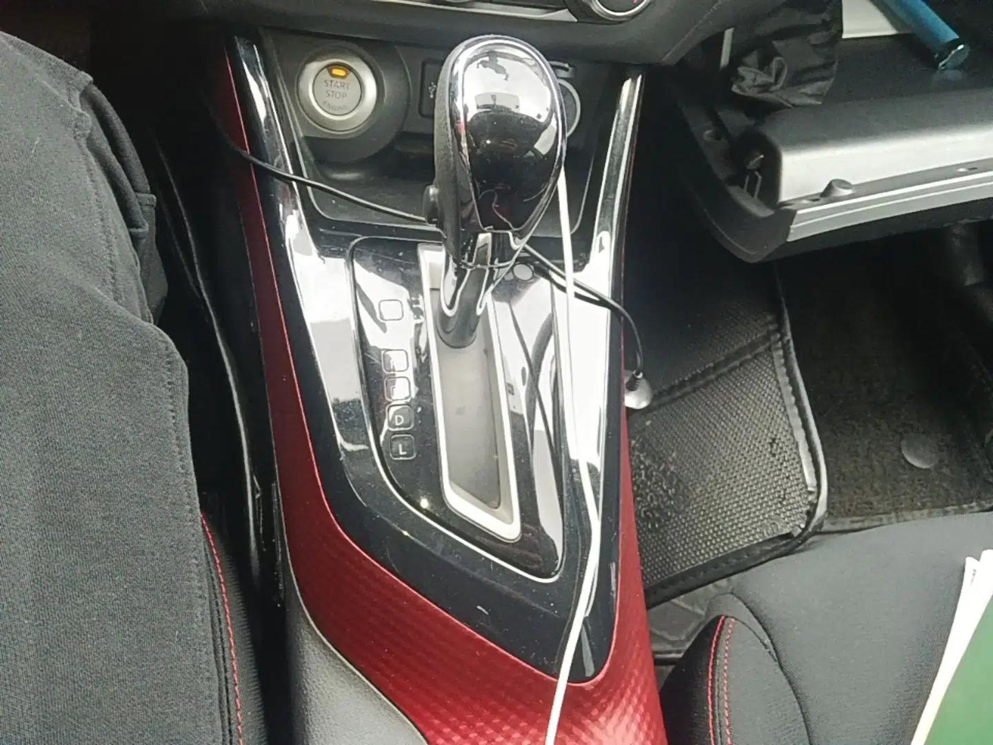 Nissan Lannia 2016 1.6L CVT Smart Cool Edition — миниатюра 17
