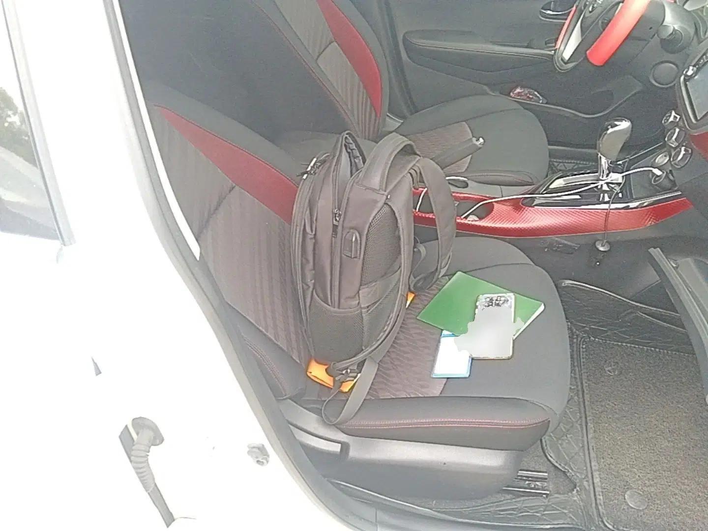 Nissan Lannia 2016 1.6L CVT Smart Cool Edition — миниатюра 23