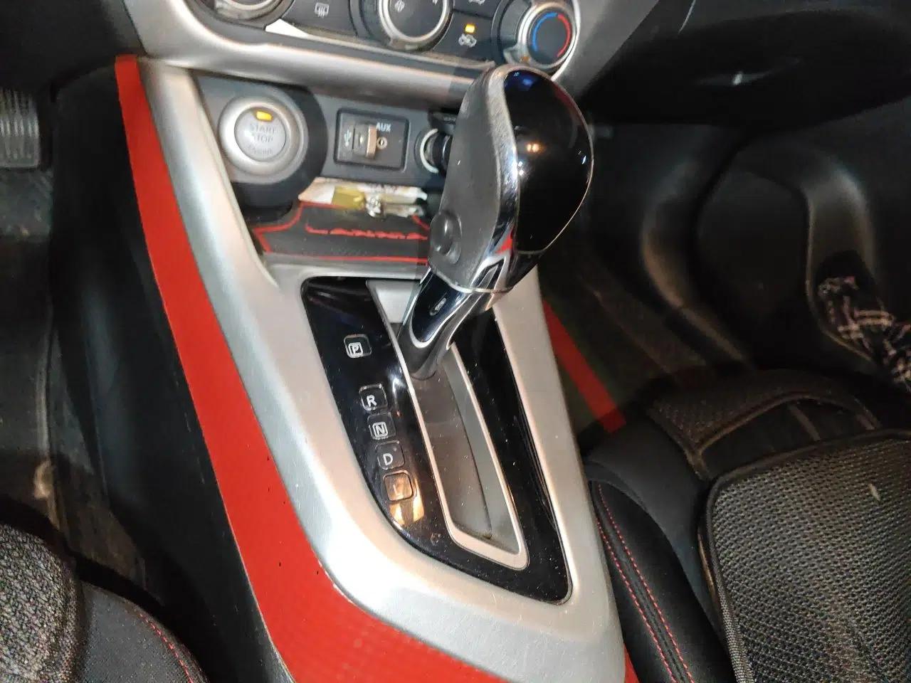 Nissan Lannia 2016 1.6L CVT Smart Edition — миниатюра 13
