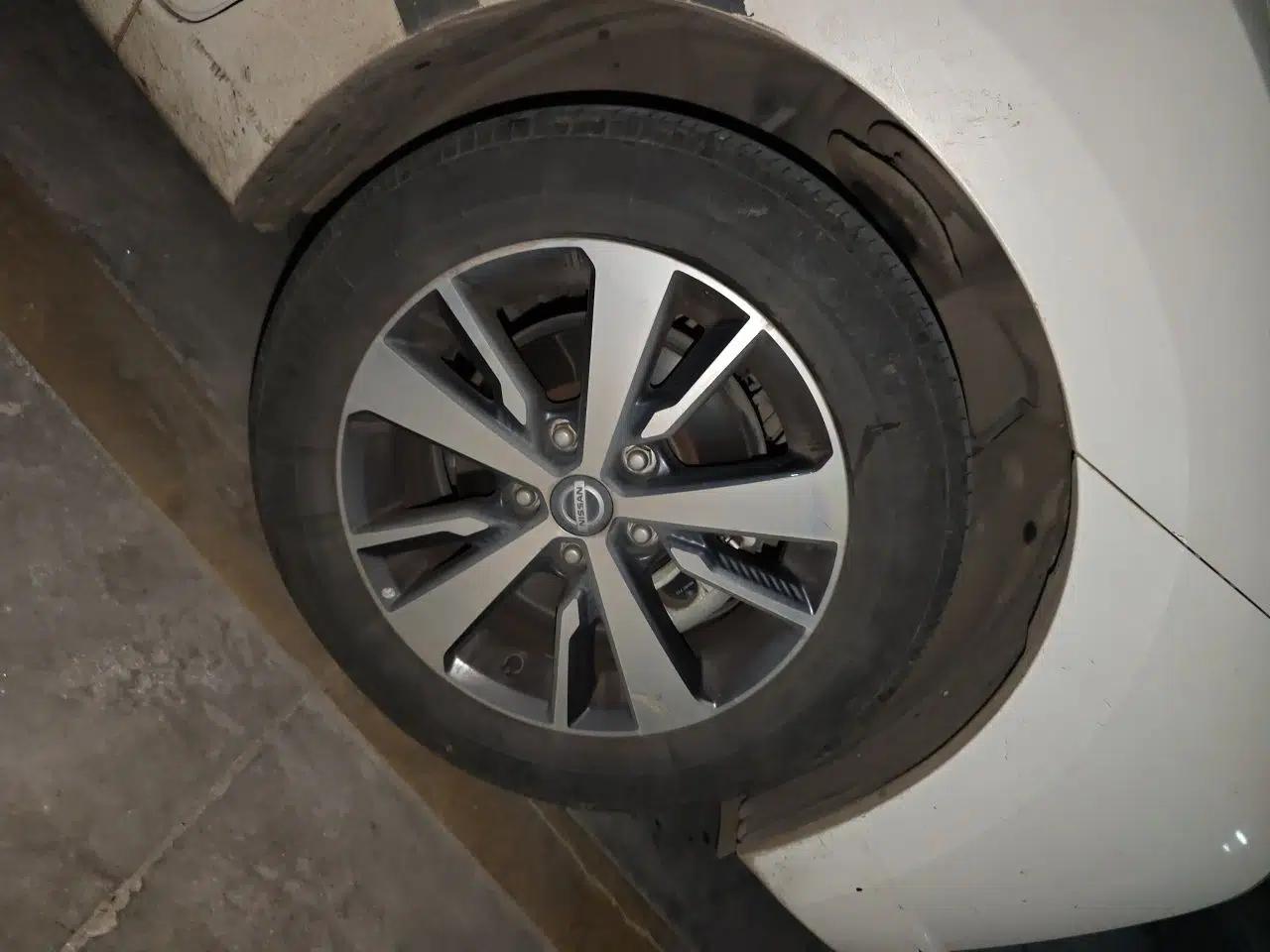 Nissan Lannia 2016 1.6L Manual Cool Edition — миниатюра 8