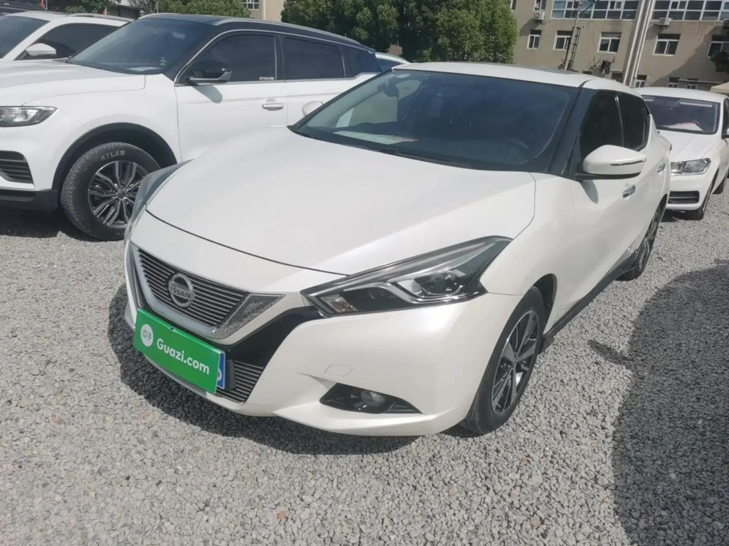 Nissan Lannia 2016 1.6L CVT Cool Edition — миниатюра 1