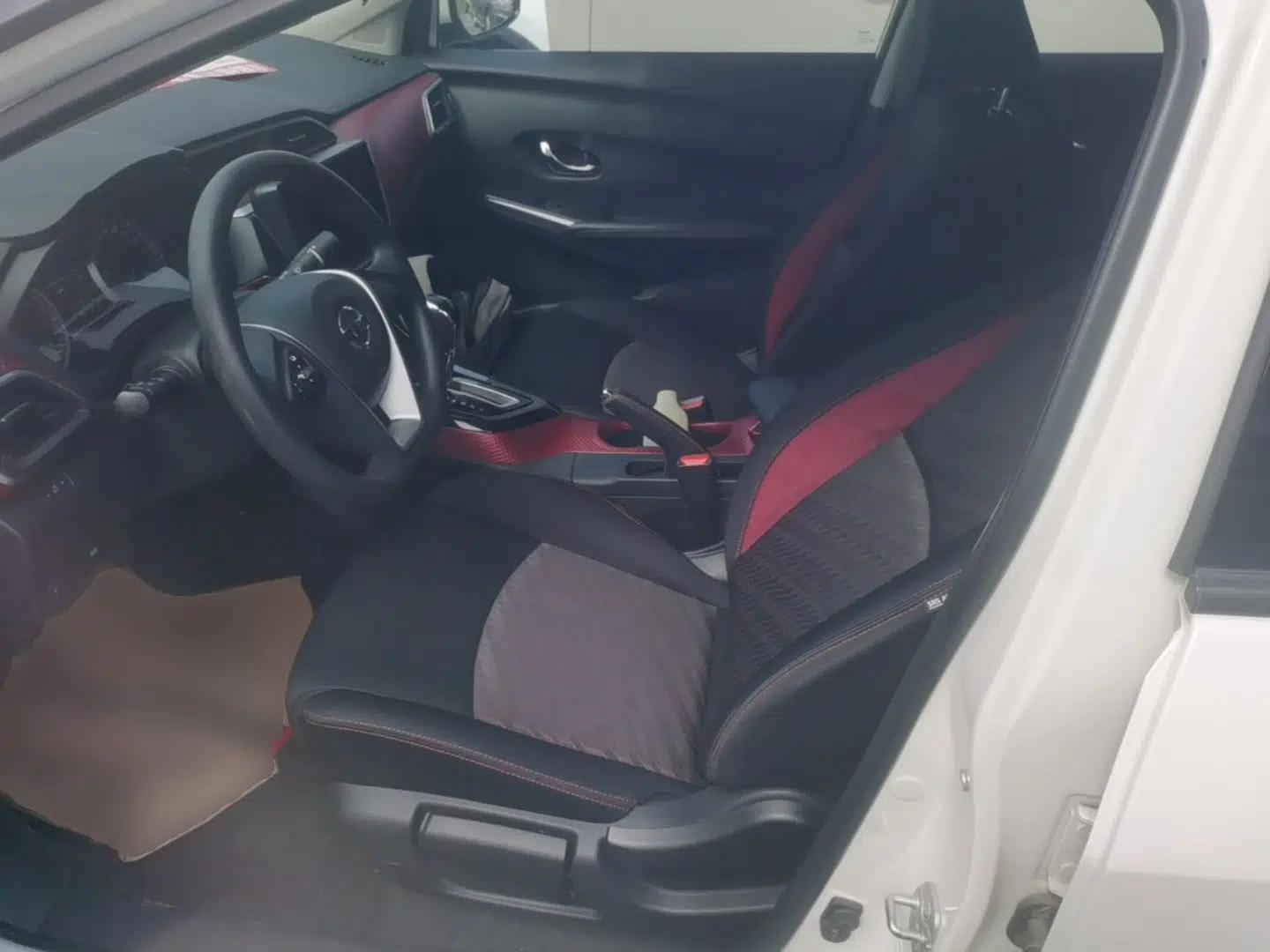 Nissan Lannia 2016 1.6L CVT Cool Edition — миниатюра 18