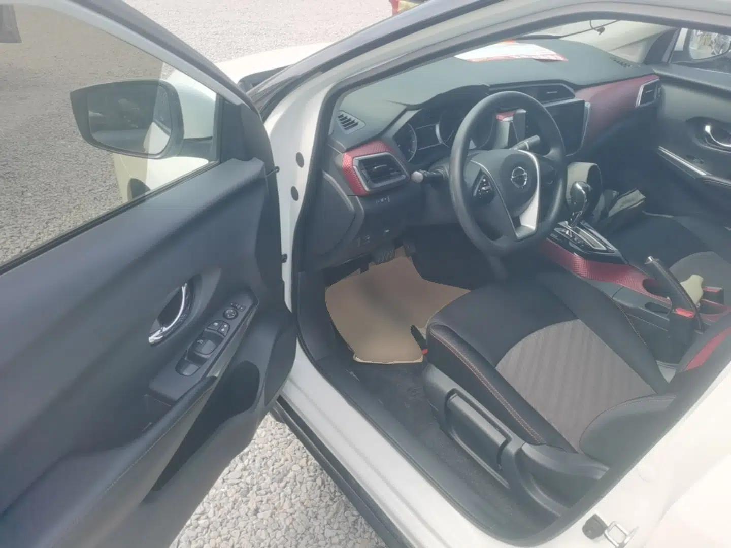Nissan Lannia 2016 1.6L CVT Cool Edition — миниатюра 19