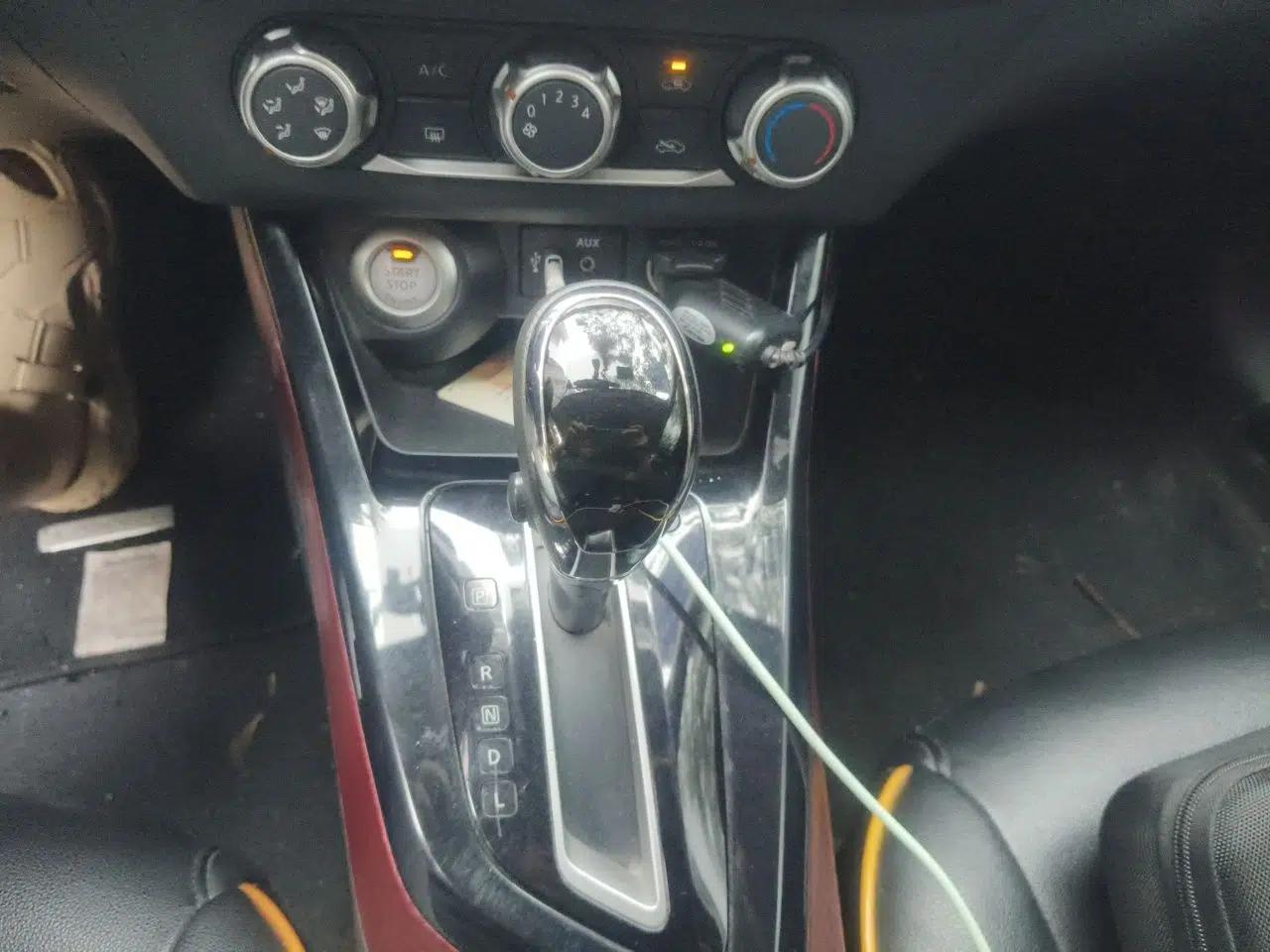 Nissan Lannia 2016 1.6L CVT Smart Cool Edition — миниатюра 15