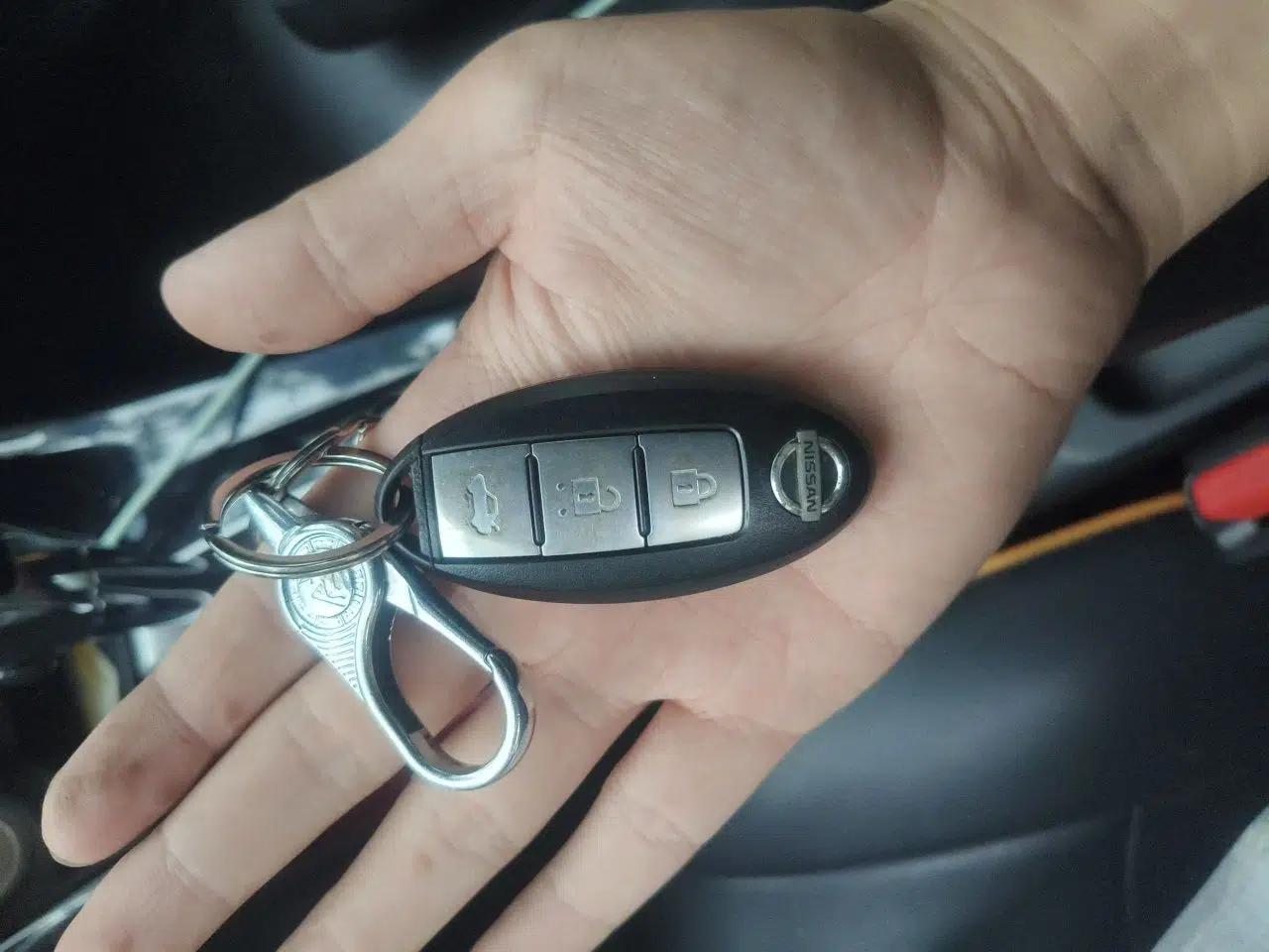Nissan Lannia 2016 1.6L CVT Smart Cool Edition — миниатюра 9