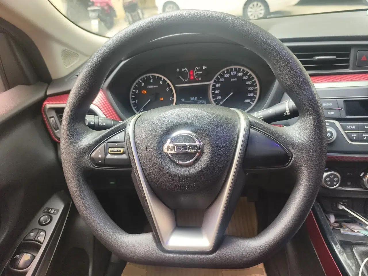 Nissan Lannia 2016 1.6L Manual Cool Edition — миниатюра 11