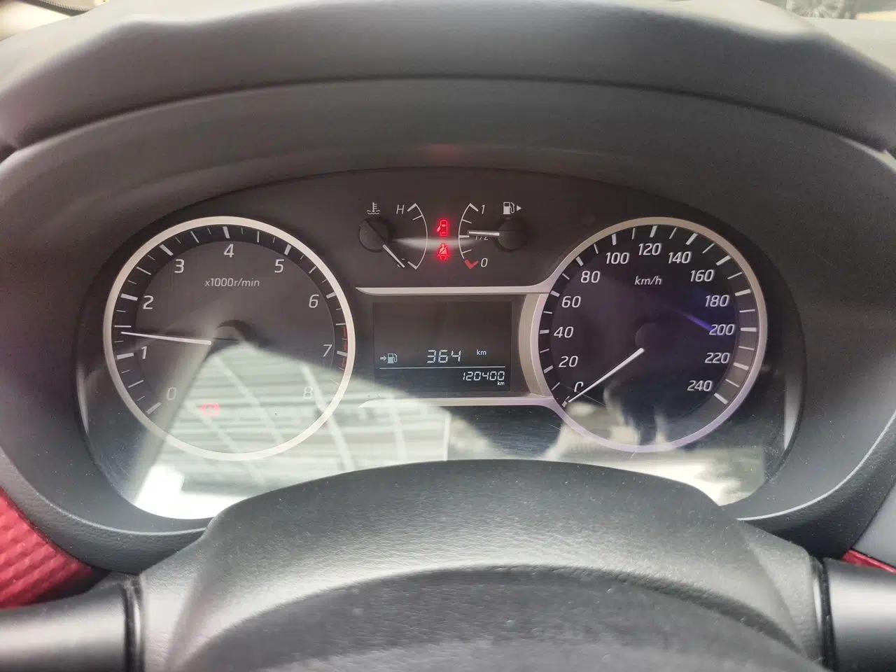Nissan Lannia 2016 1.6L Manual Cool Edition — миниатюра 12