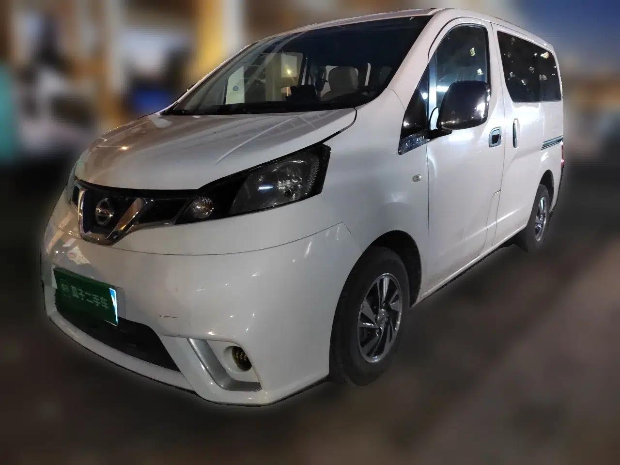 Nissan NV200 2014 1.6L Manual Luxury Model China IV Standard — миниатюра 1