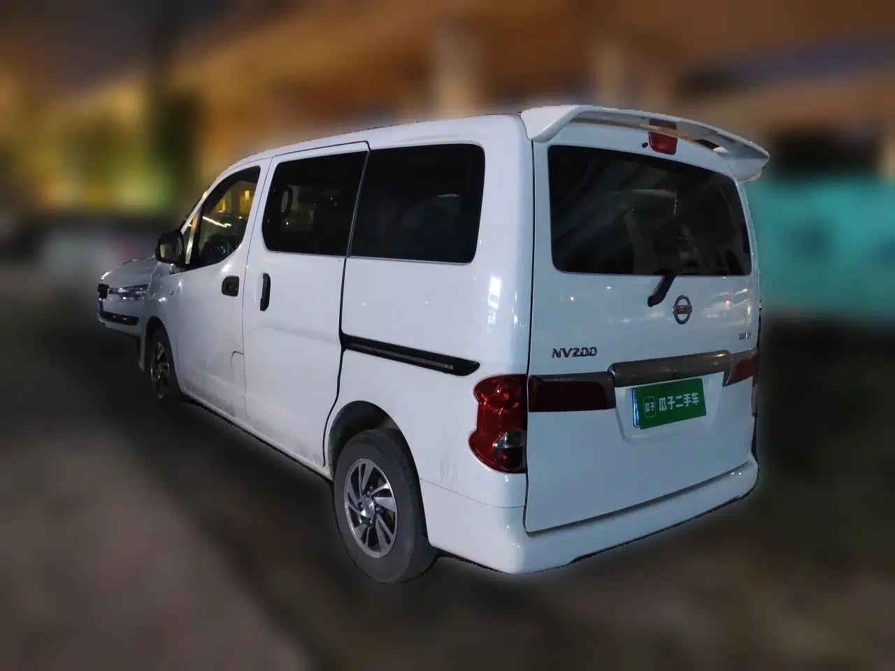 Nissan NV200 2014 1.6L Manual Luxury Model China IV Standard — миниатюра 4