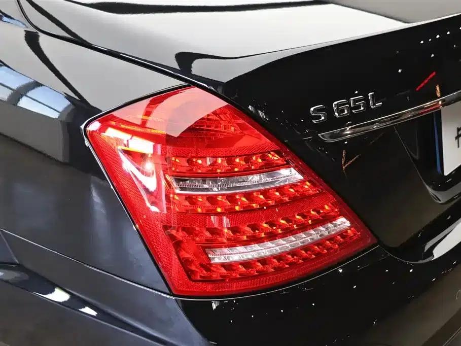 2010 Mercedes-Benz S-Class AMG S 65 — миниатюра 33