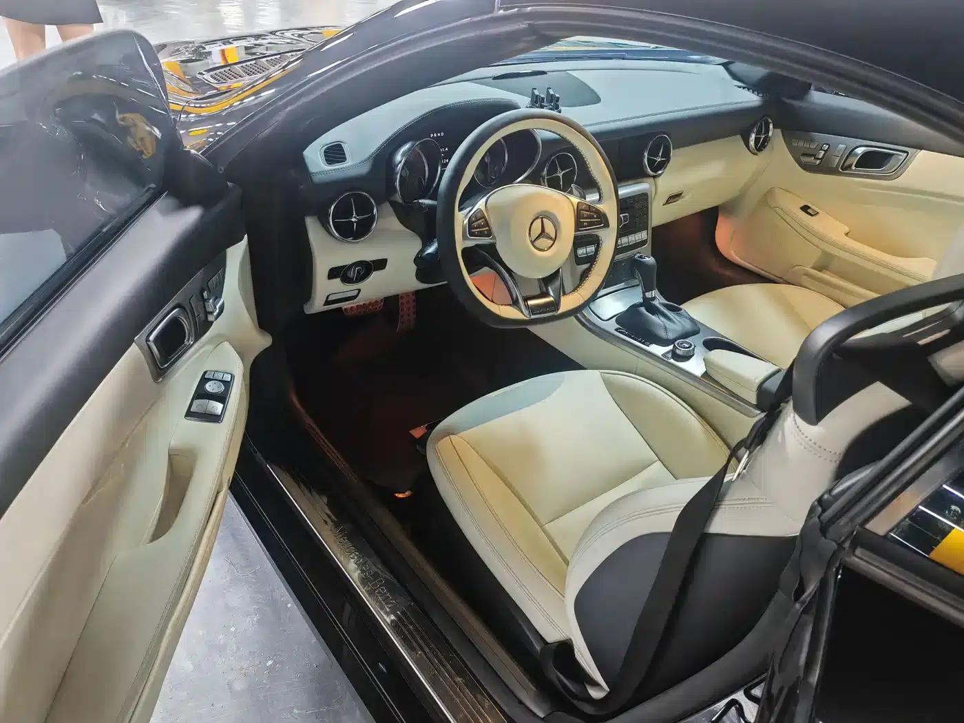 Mercedes-Benz SLK-Class 2011 SLK 200 Luxury Sport — миниатюра 4