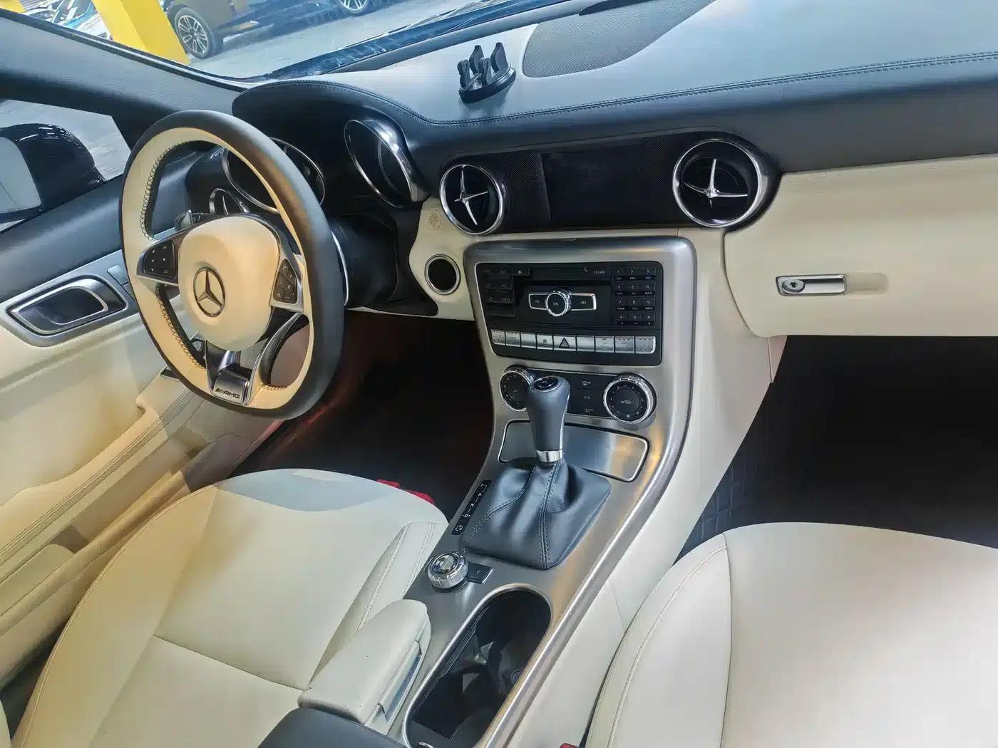 Mercedes-Benz SLK-Class 2011 SLK 200 Luxury Sport — миниатюра 8