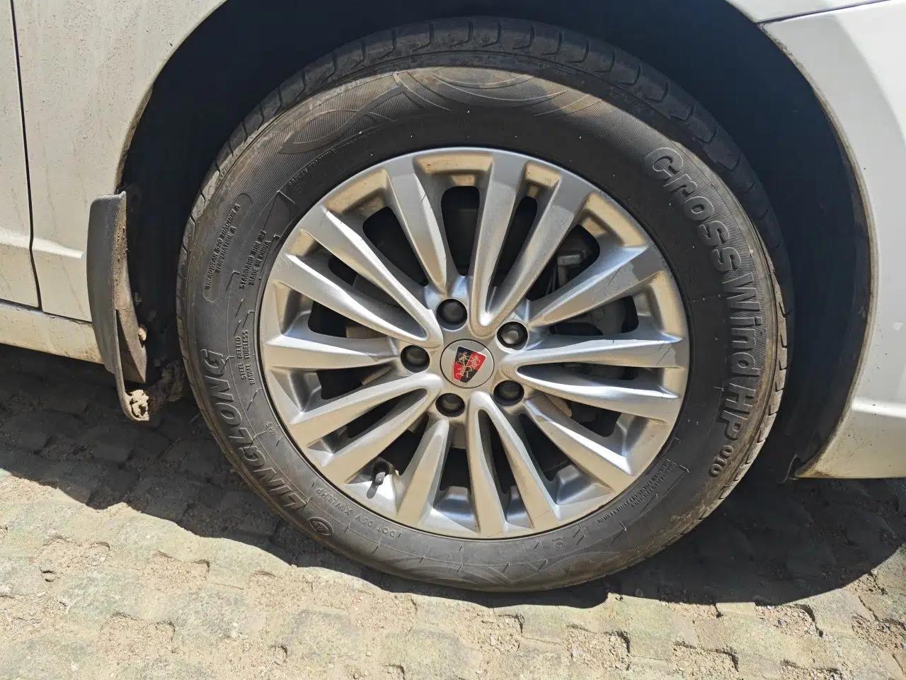 Roewe Ei5 2018 Internet Luxury Edition — миниатюра 8