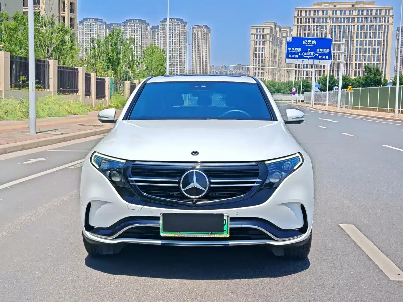 Mercedes-Benz EQC 2020 Model EQC 400 4MATIC — миниатюра 2