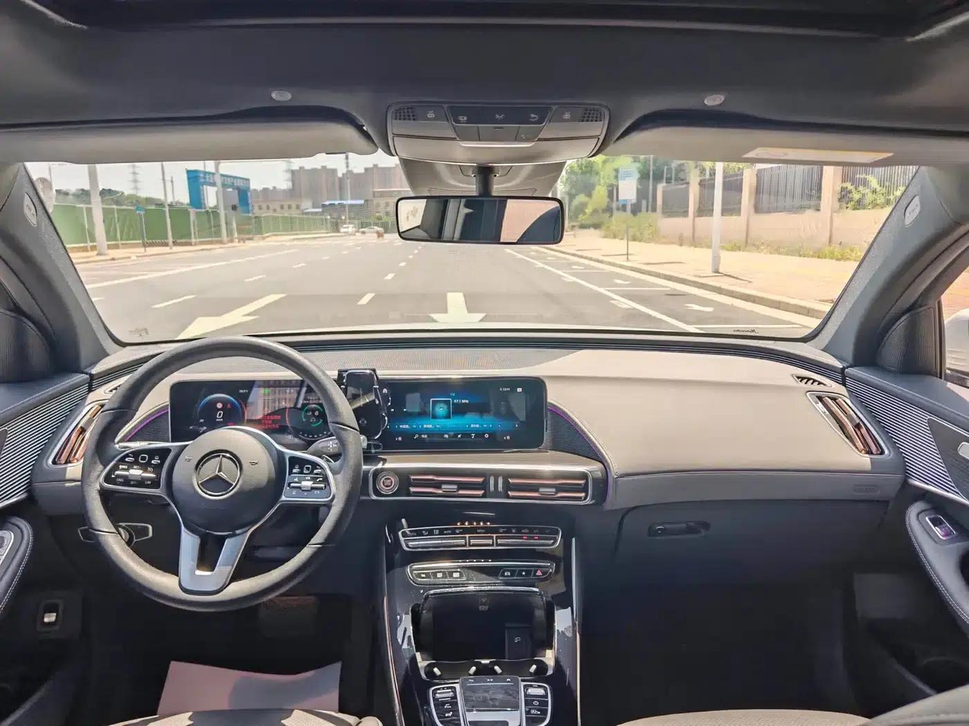 Mercedes-Benz EQC 2020 Model EQC 400 4MATIC — миниатюра 14
