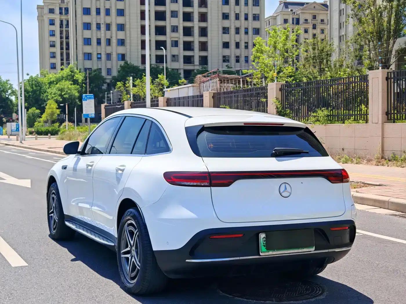 Mercedes-Benz EQC 2020 Model EQC 400 4MATIC — миниатюра 5