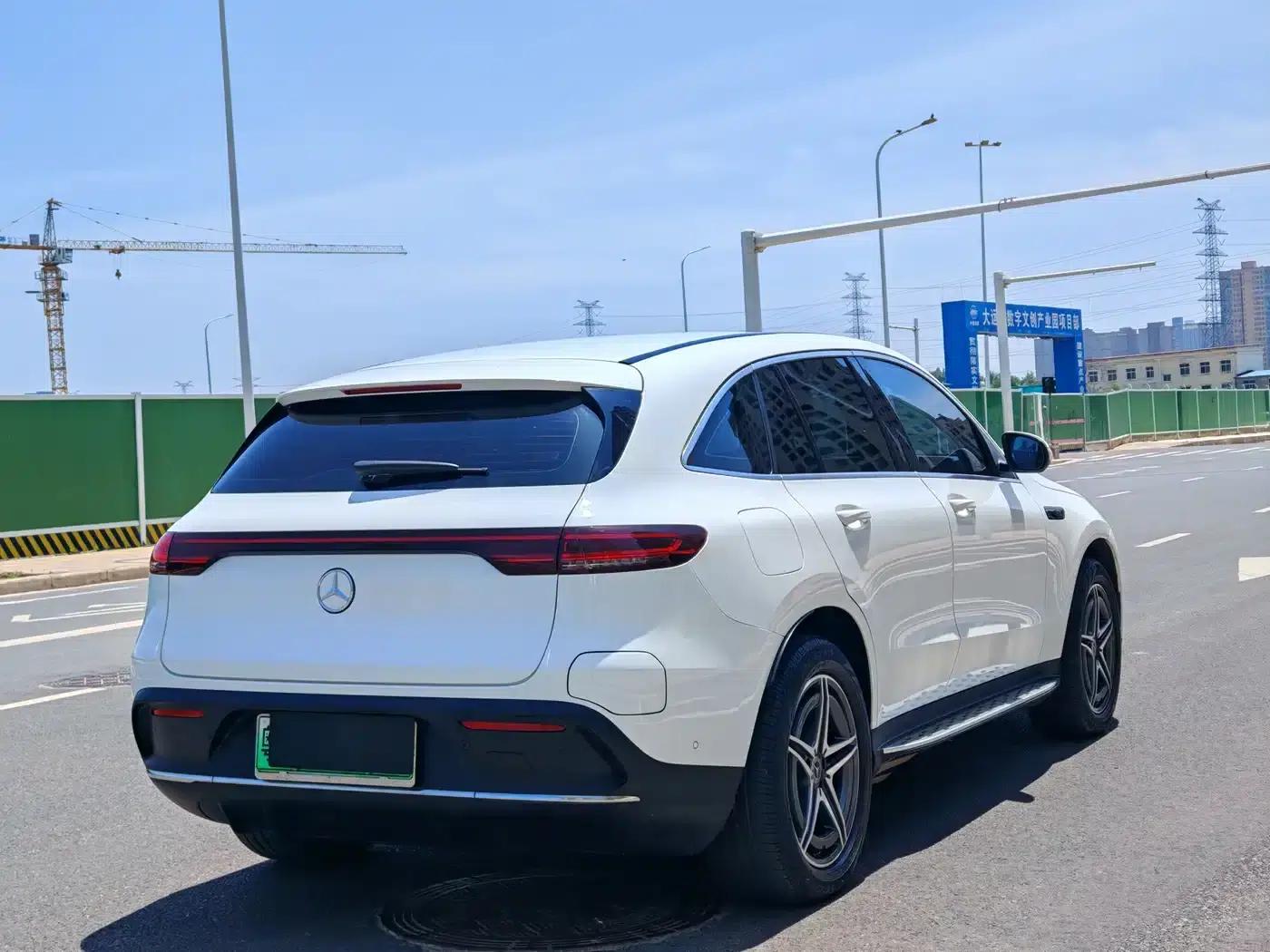 Mercedes-Benz EQC 2020 Model EQC 400 4MATIC — миниатюра 7