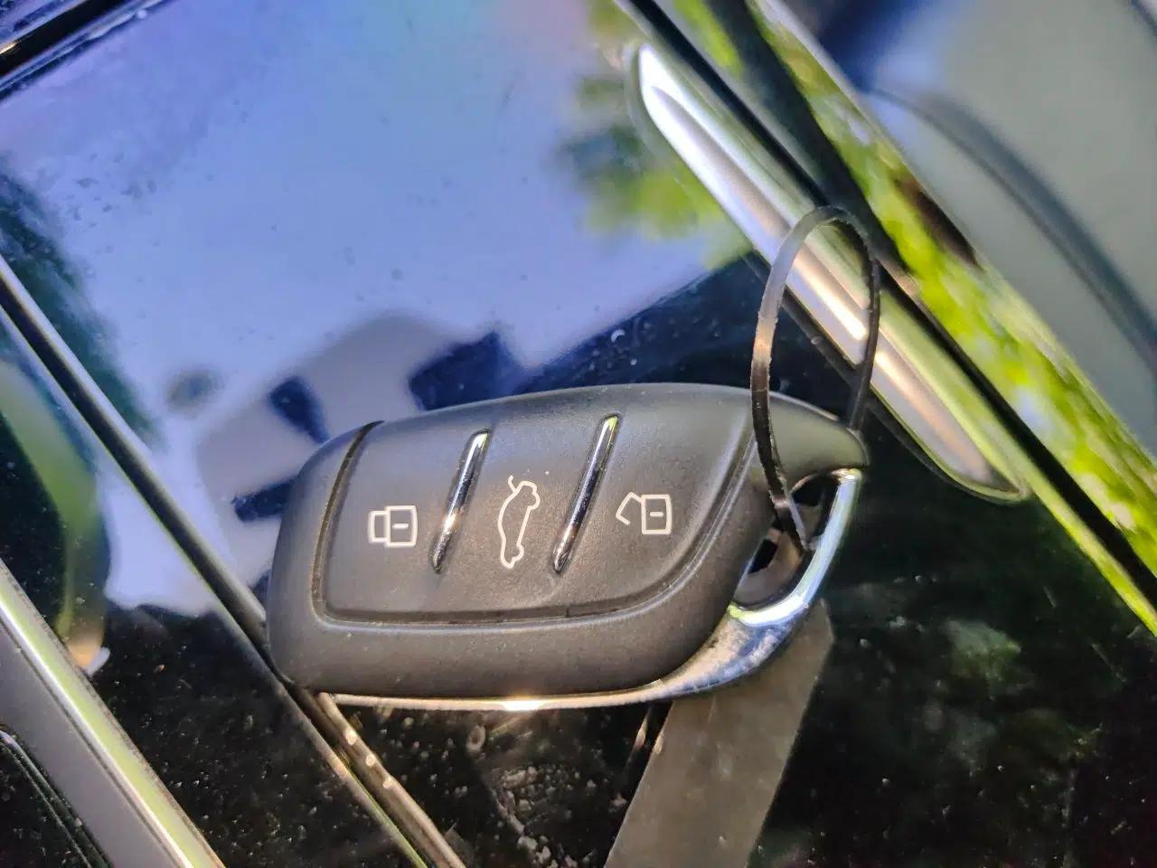 Roewe RX5 MAX 2019 300TGI Automatic 4G Connect Luxury Edition — миниатюра 9