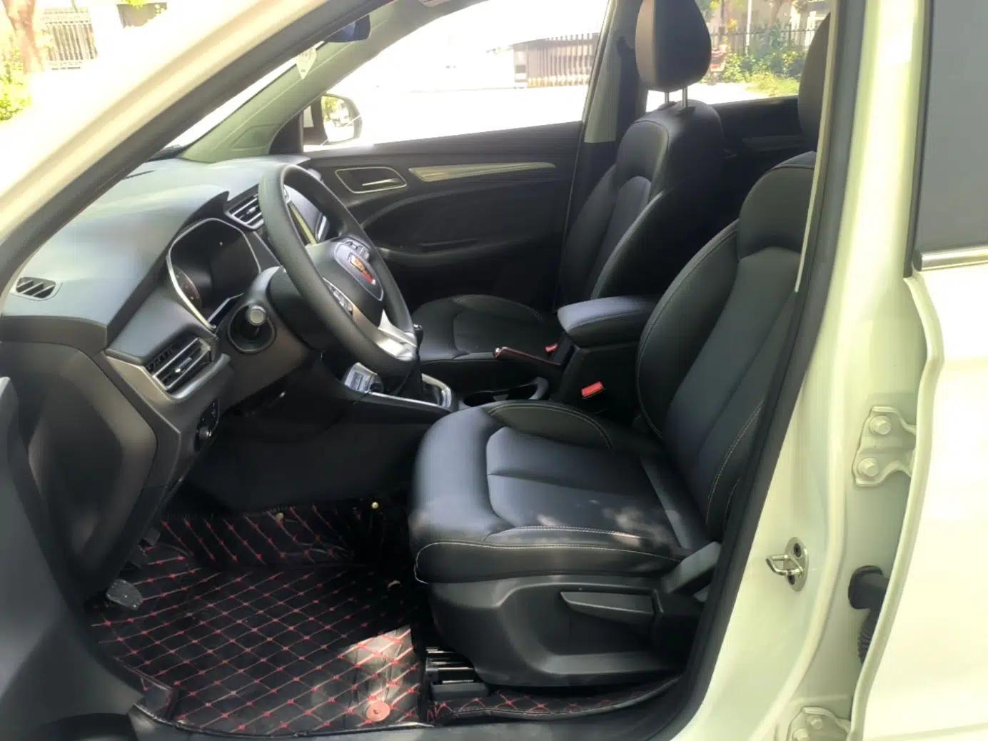 Roewe RX3 2020 1.6L Manual 4G Connect Ultra-Fresh Flagship Edition — миниатюра 18