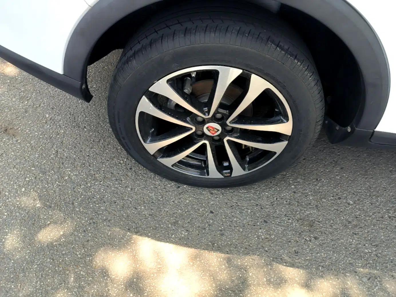 Roewe RX3 2020 1.6L Manual 4G Connect Ultra-Fresh Flagship Edition — миниатюра 10